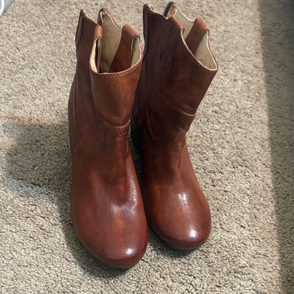 Frye Chestnut Leather Ankle Booties